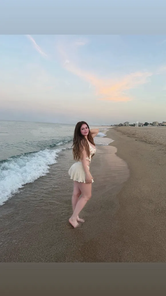 Jasmin.reyeshn Beach Bikini Pose OnlyFans Video Leaked
