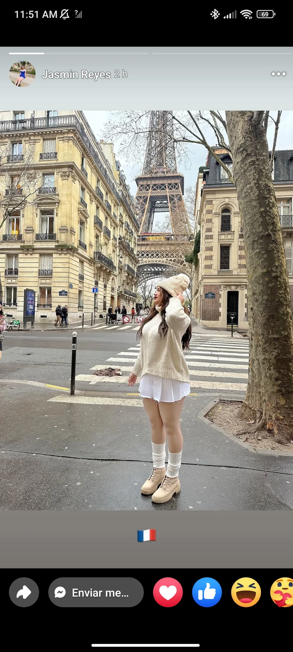 Jasmin.reyeshn Street Pose In Paris OnlyFans Photo Leaked
