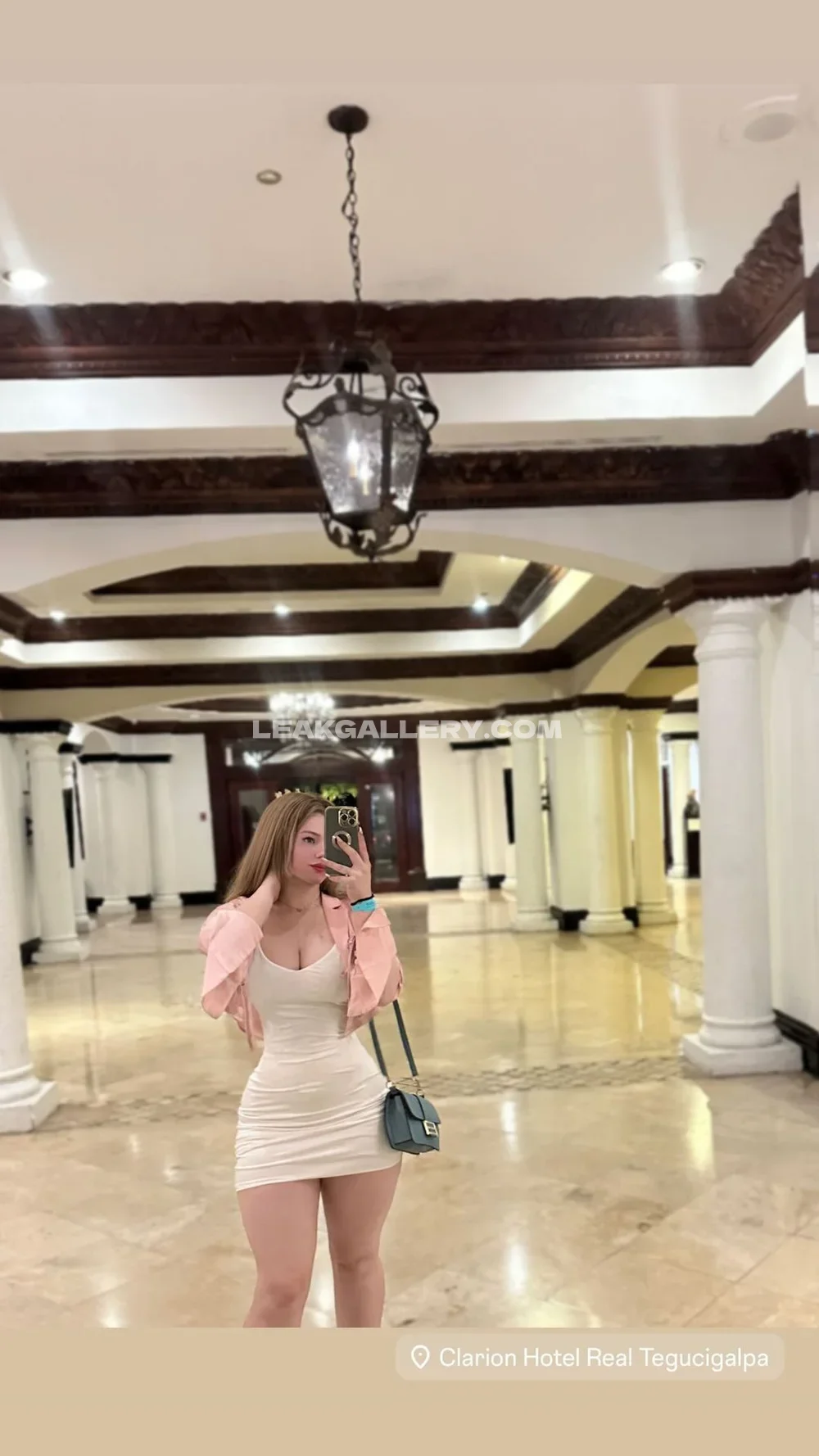 Jasmin.reyeshn Tight White Dress Pose OnlyFans Photo Leaked