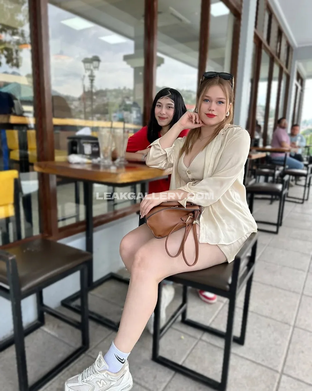 Jasmin.reyeshn Legs Spread In Short Skirt OnlyFans Photo Leaked