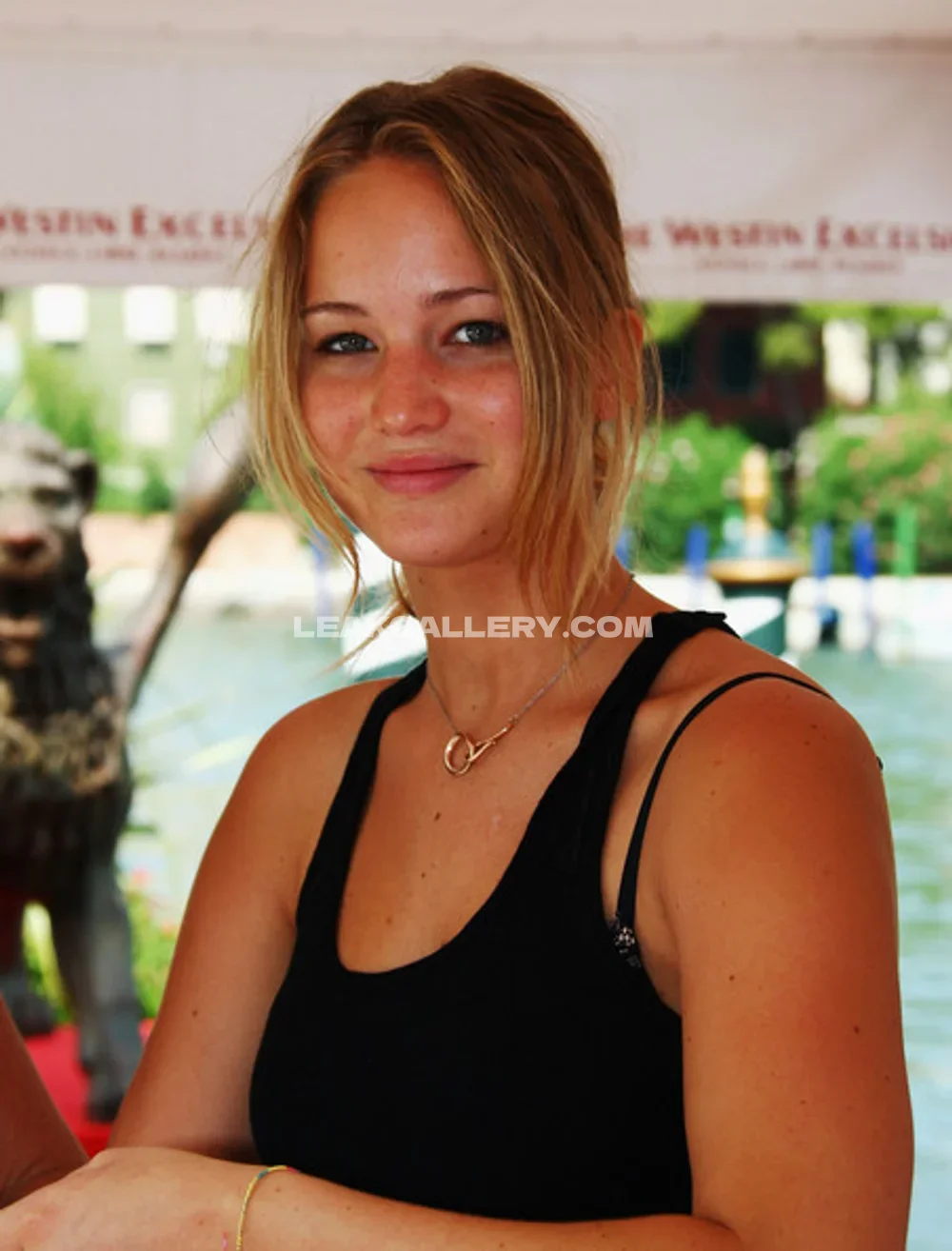 Jenniferlawrence Smiling In Black Tank Top OnlyFans Photo Leaked