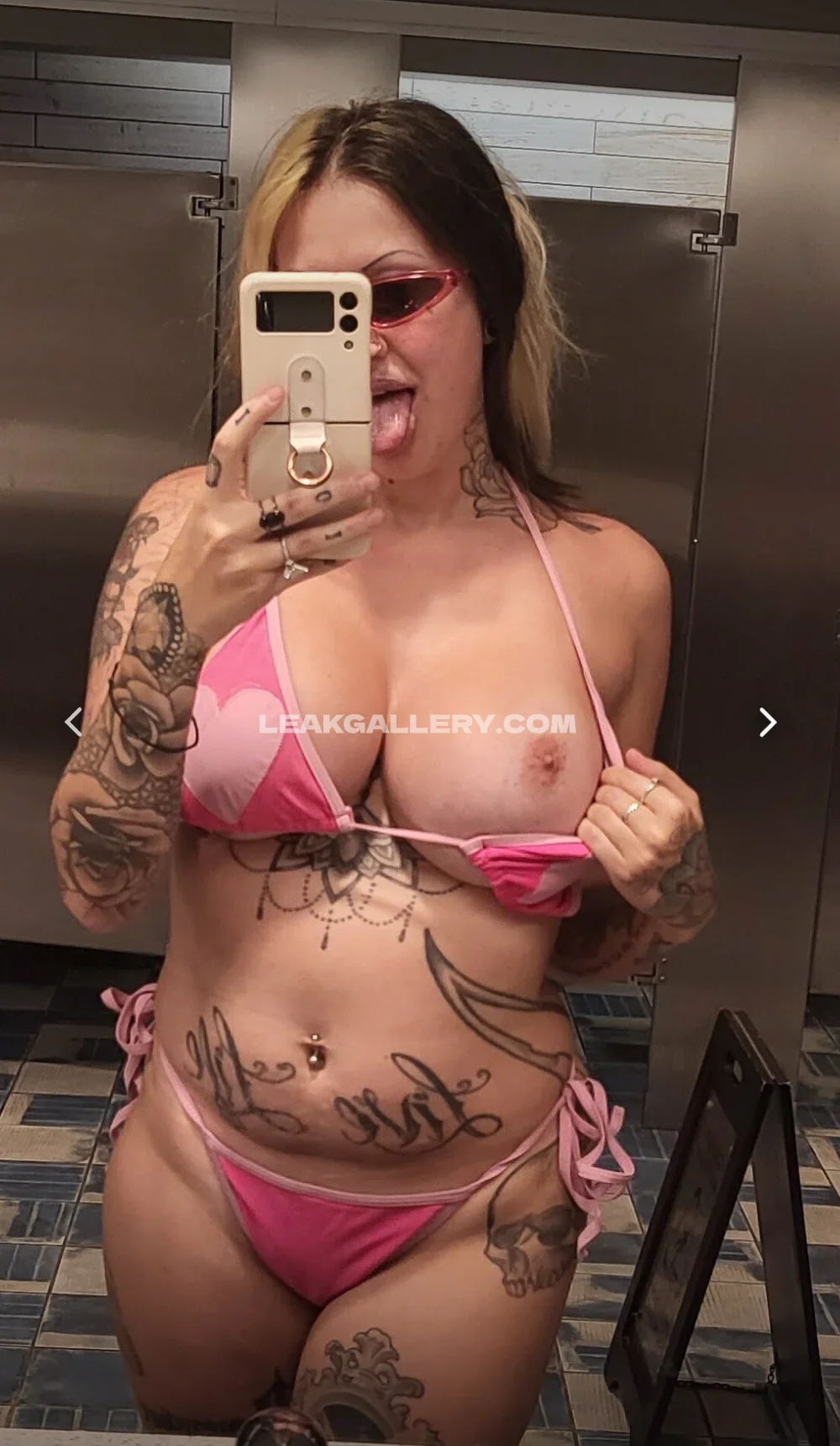 Jessicaisspoiled Pink Bikini Twerk Tease OnlyFans Photo Leaked