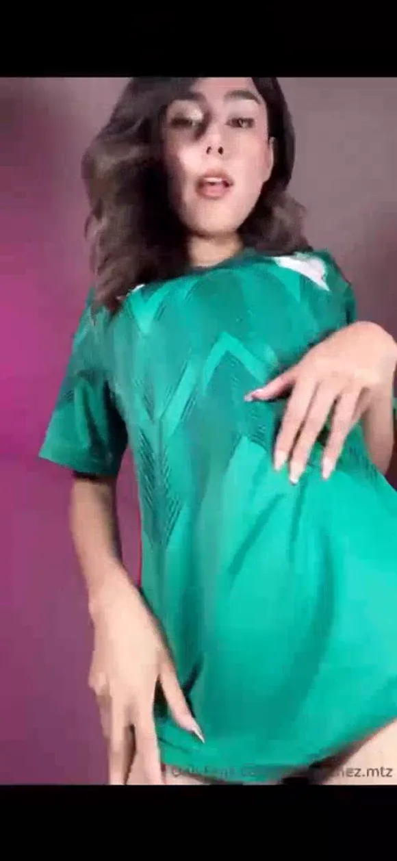 Jezzsanchez Green Jersey Tease OnlyFans Video Leaked