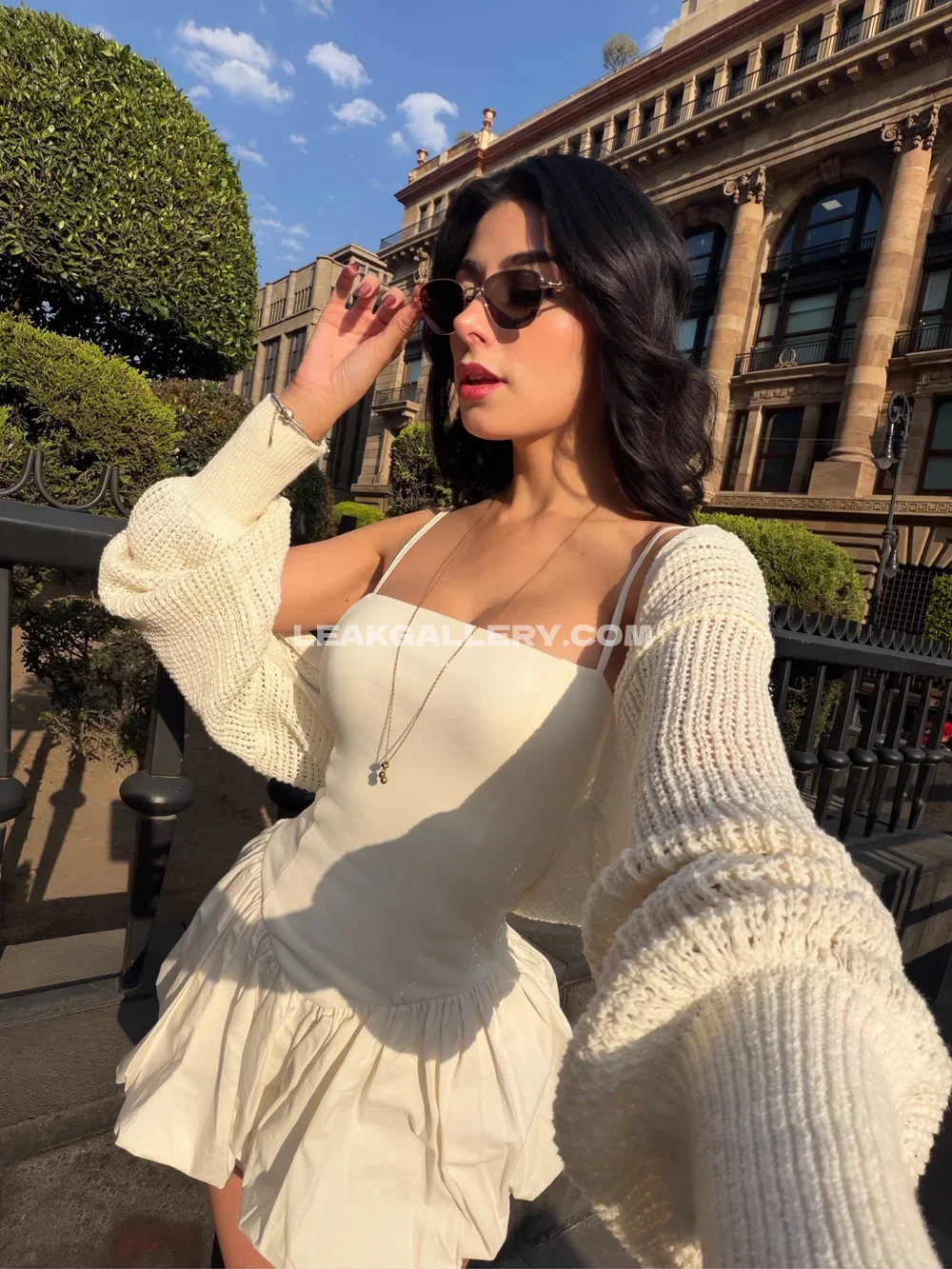 Jezzsanchez Sunglasses Selfie Pose OnlyFans Photo Leaked