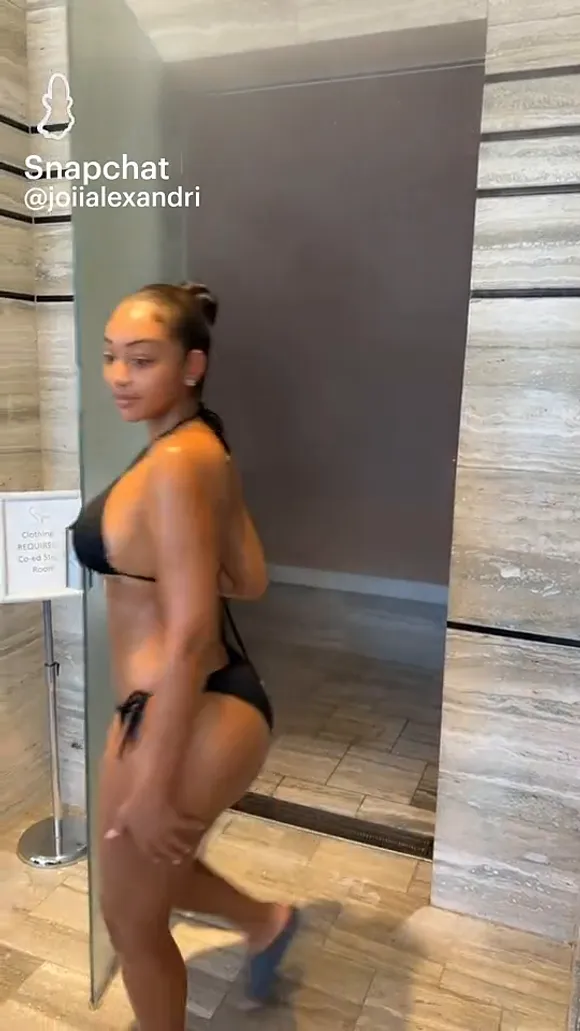 Joi Alexandri Tight White Dress Ass OnlyFans Video Leaked