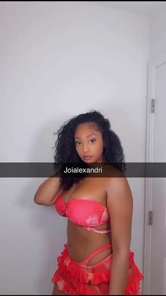 Joi Alexandri Bikini To Bodysuit Tease OnlyFans Video Leaked