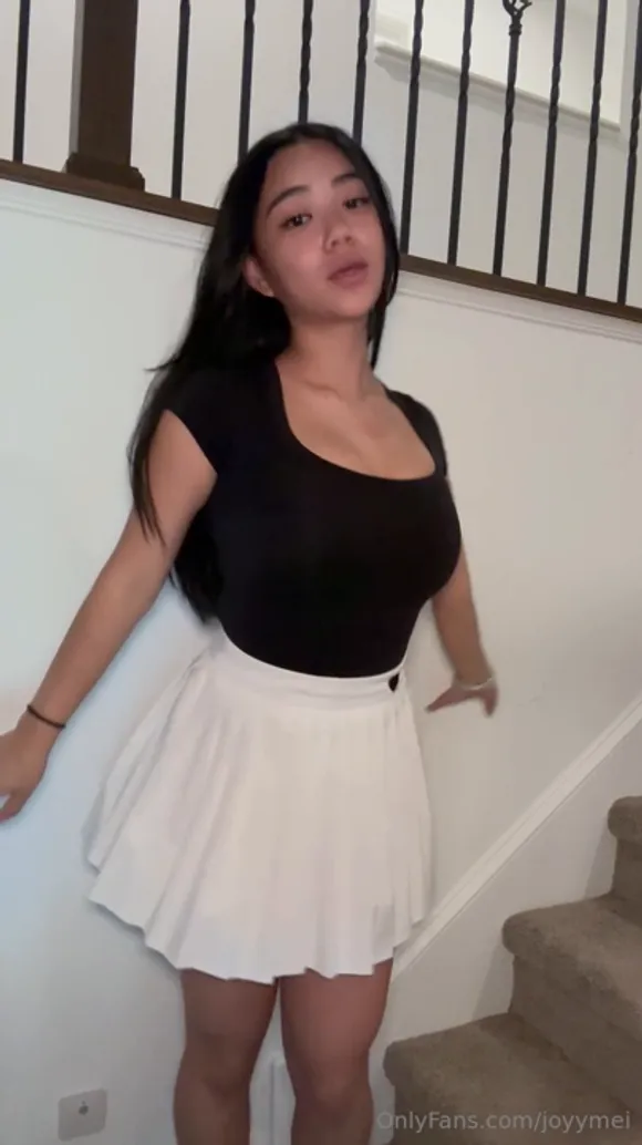 Joymei Black Top White Skirt Pose OnlyFans Video Leaked