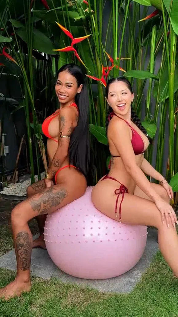 Kaixkitsune Bikini Pose On Fitness Ball OnlyFans Video Leaked