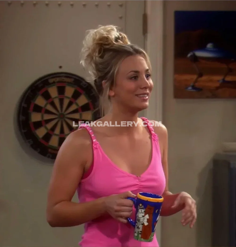 Kaleycuoco Pink Top Holding Mug OnlyFans Photo Leaked