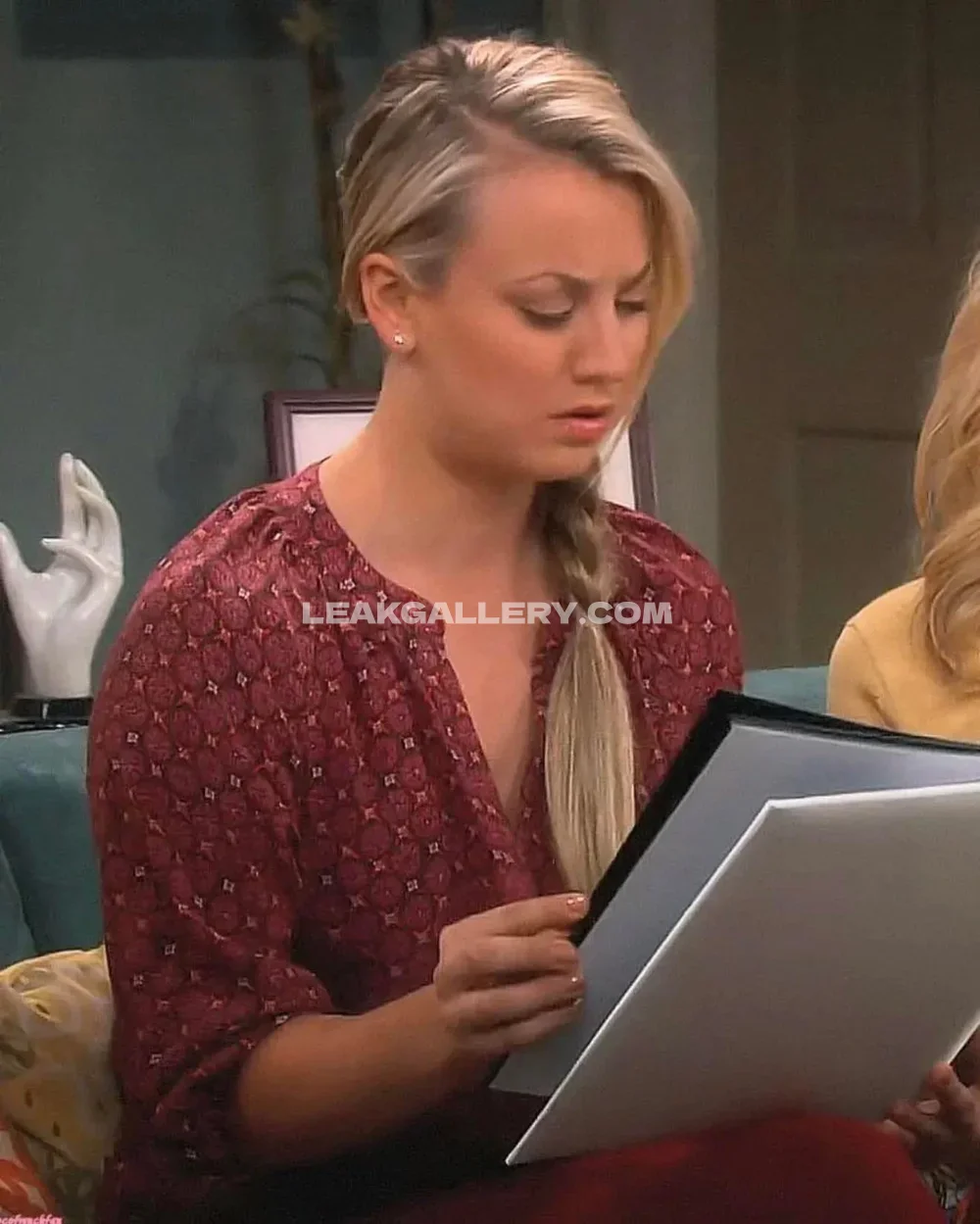Kaleycuoco Reading Menu In Red Dress OnlyFans Photo Leaked