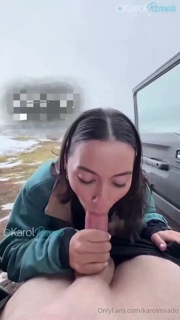 Karolrosado Oral Sex Act Outdoors OnlyFans Video Leaked