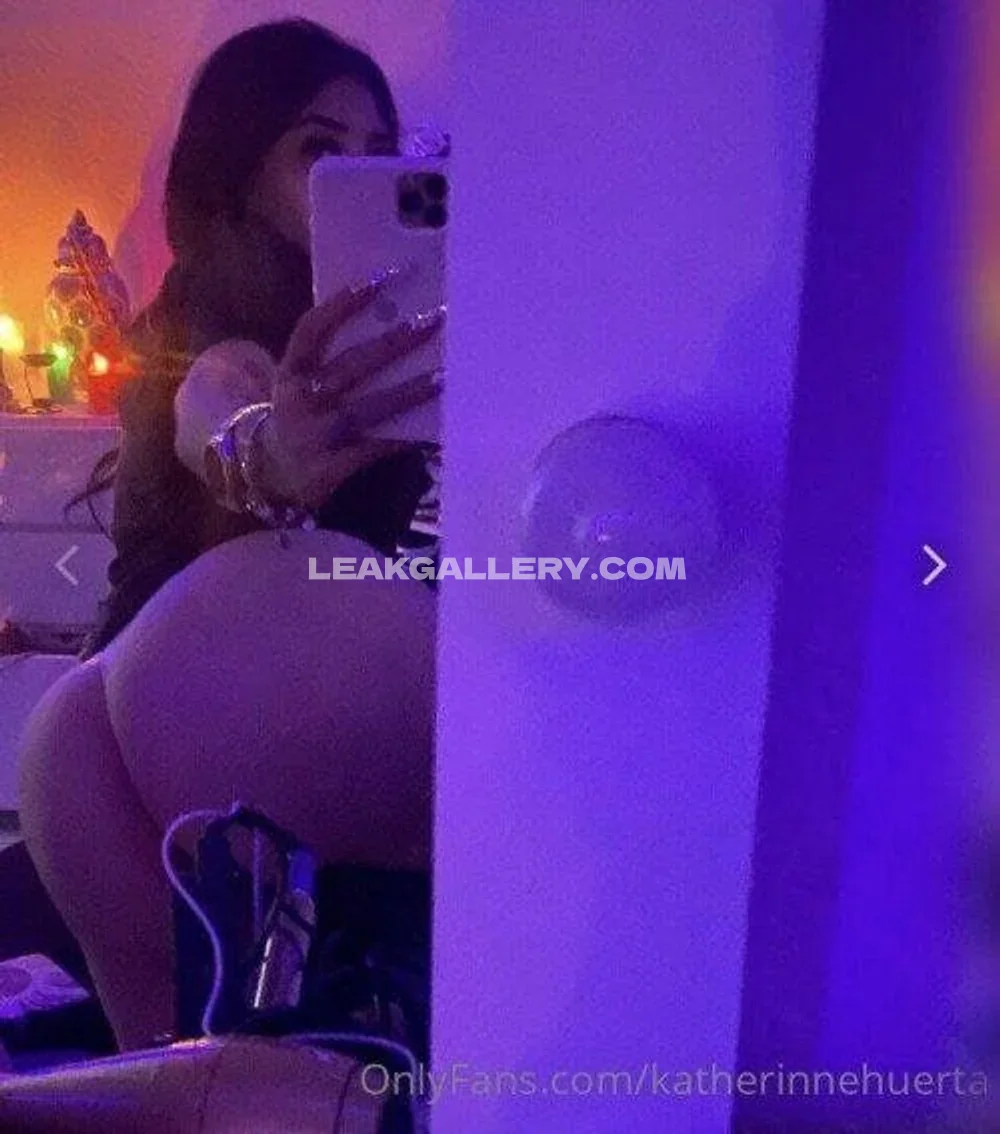 Katherinnehuerta Naked Ass Mirror Selfie OnlyFans Photo Leaked