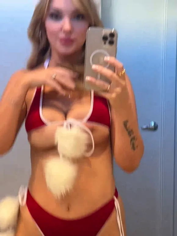 Katiedl Red Velvet Bikini Tease OnlyFans Video Leaked
