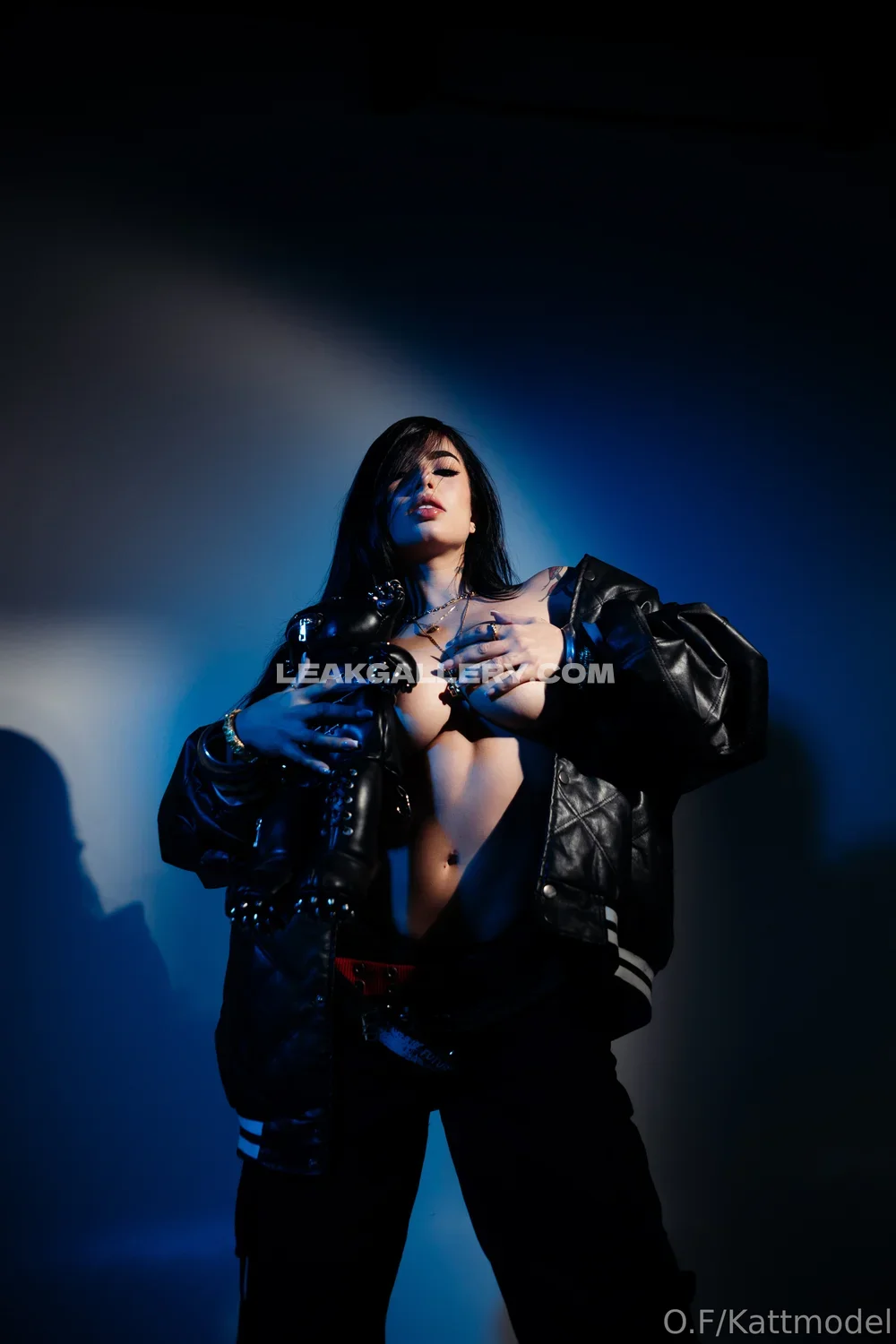 Kattmodel Leather Jacket Tease OnlyFans Photo Leaked