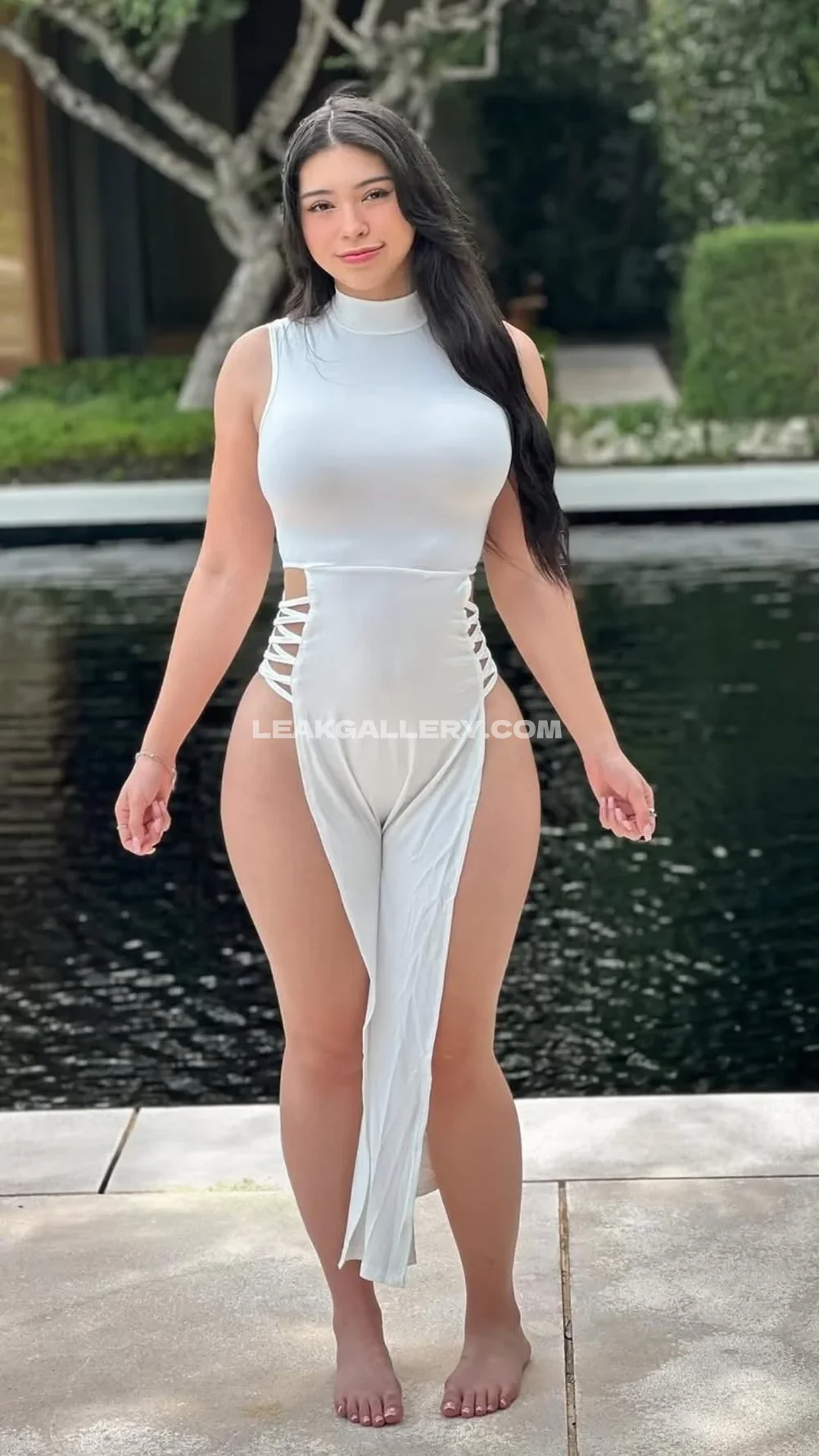 Kawaiisofey White Bodysuit Poolside OnlyFans Photo Leaked