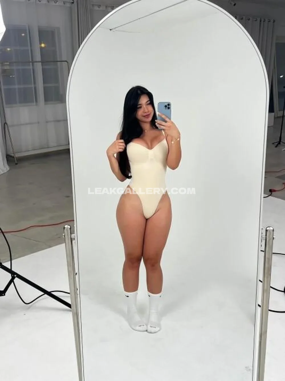 Kawaiisofey Cream Bodysuit Mirror Selfie OnlyFans Photo Leaked