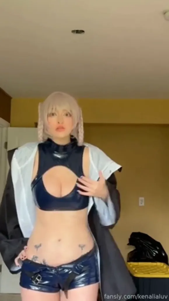 Kenalialuv Shiny Blue Latex Tease OnlyFans Video Leaked