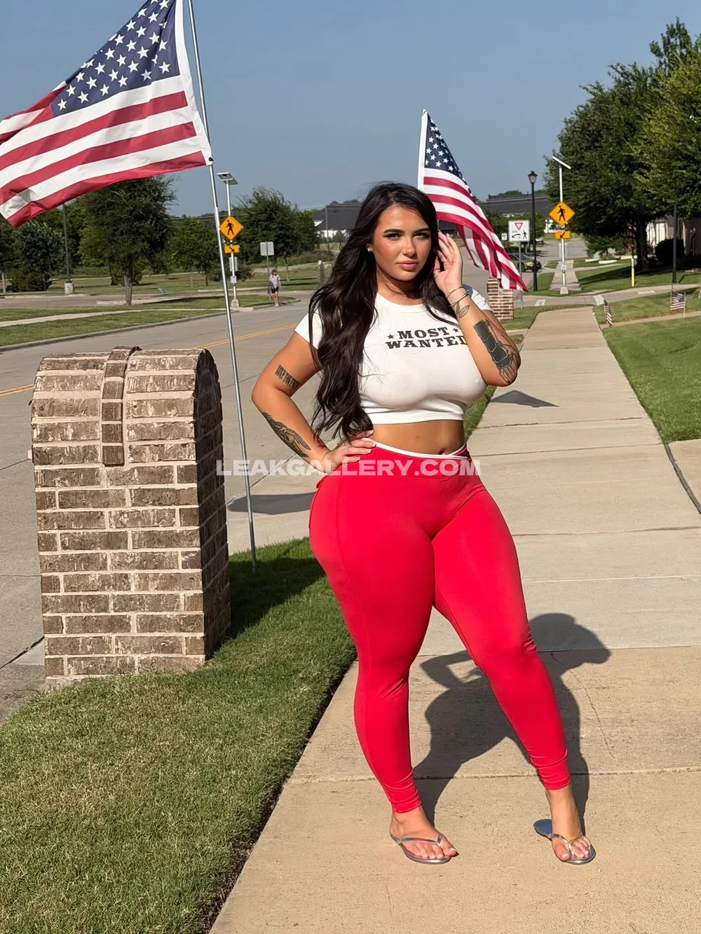 Kileylynn_ Red Leggings Pose OnlyFans Photo Leaked