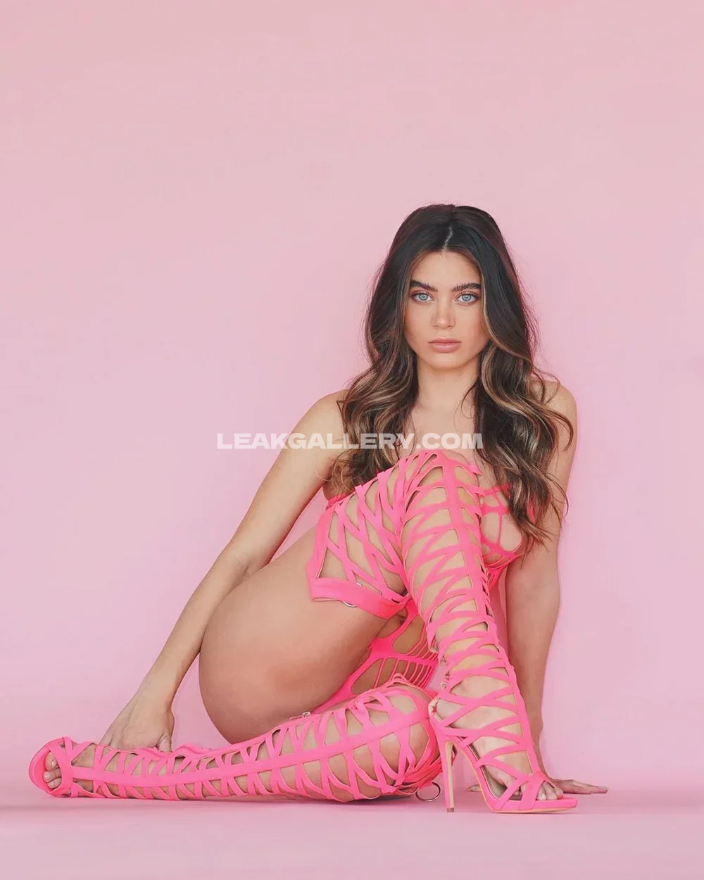 Lanarhoades Pink Strappy Bodysuit Pose OnlyFans Photo Leaked