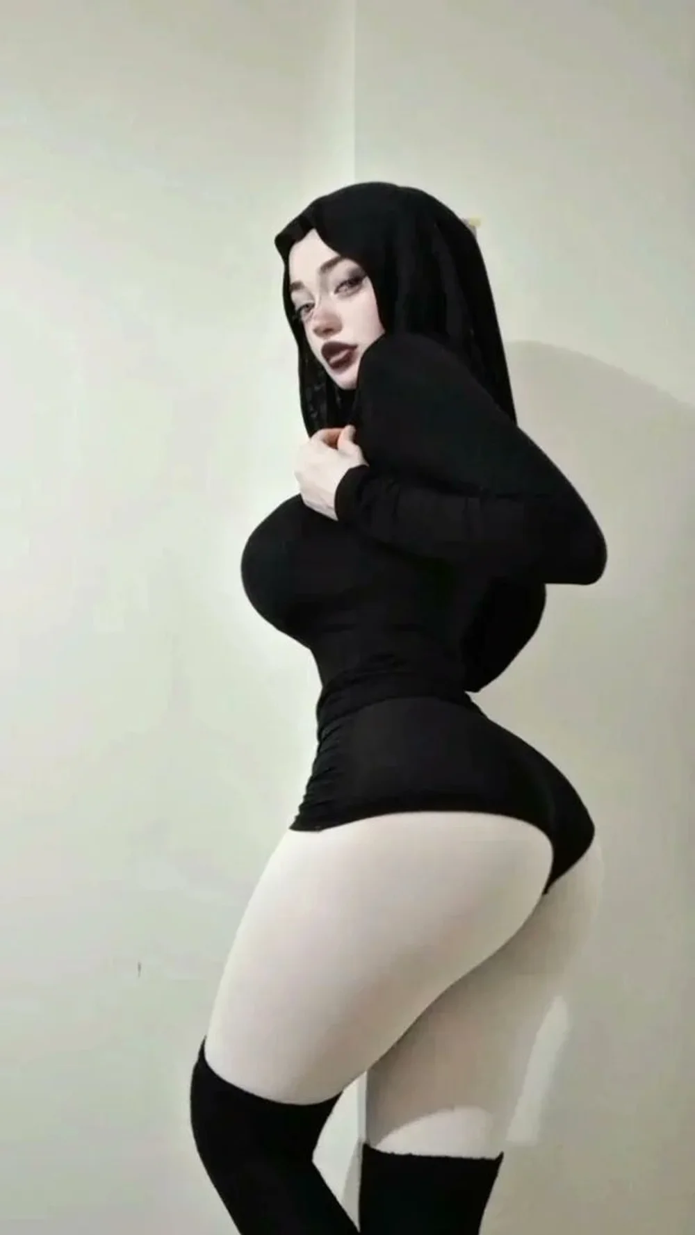 Zelal Black Bodysuit Ass Pose OnlyFans Photo Leaked