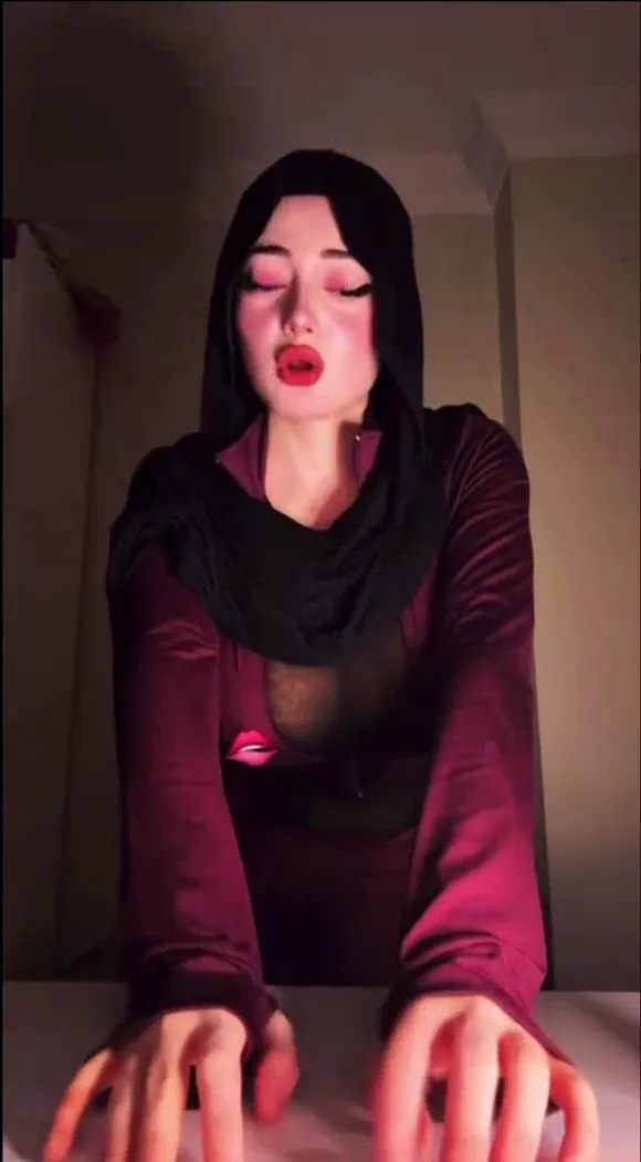 Zelal Hooded Topless Tease OnlyFans Video Leaked