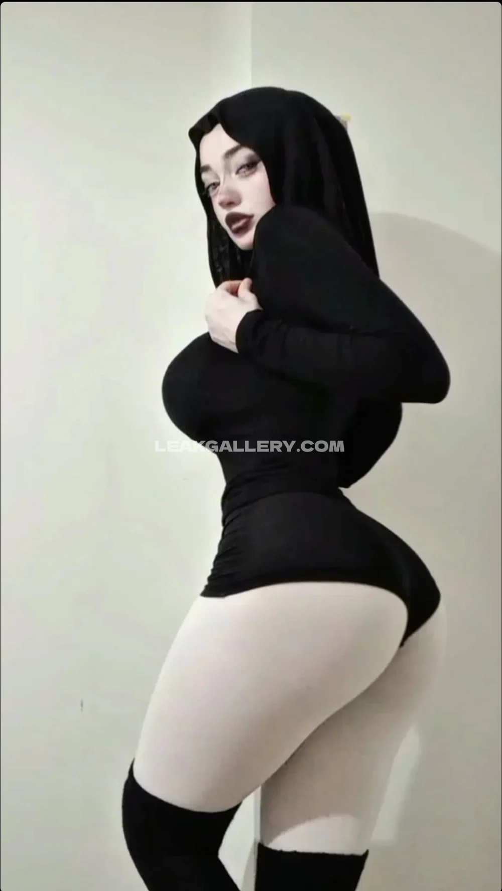 Zelal Black Bodysuit Ass Pose OnlyFans Photo Leaked