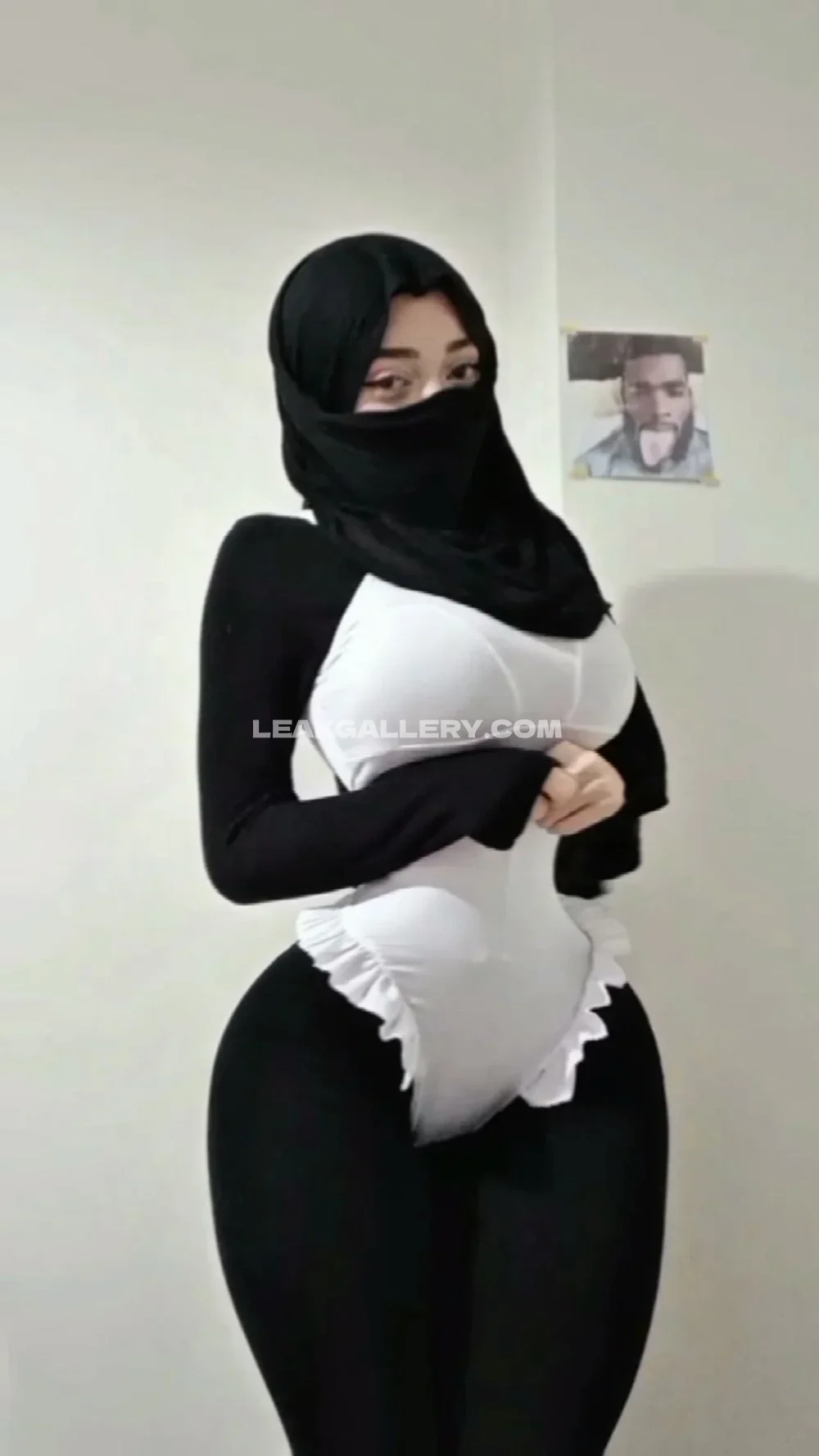 Zelal Maid Outfit Pose OnlyFans Photo Leaked