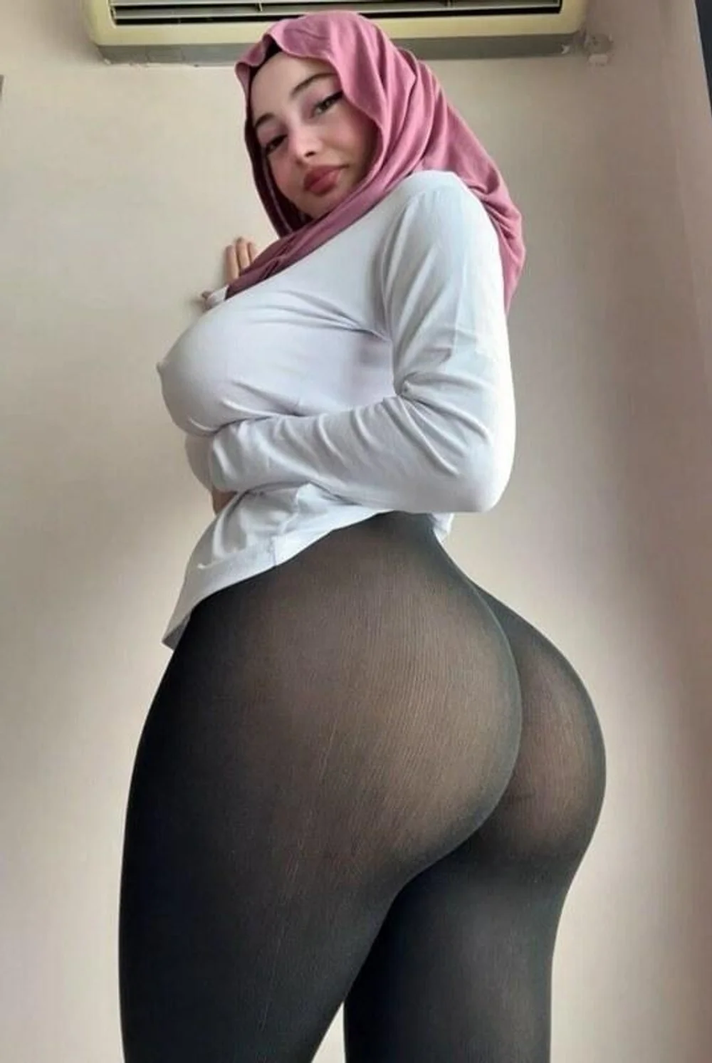 Zelal Sheer Tights Ass Pose OnlyFans Photo Leaked