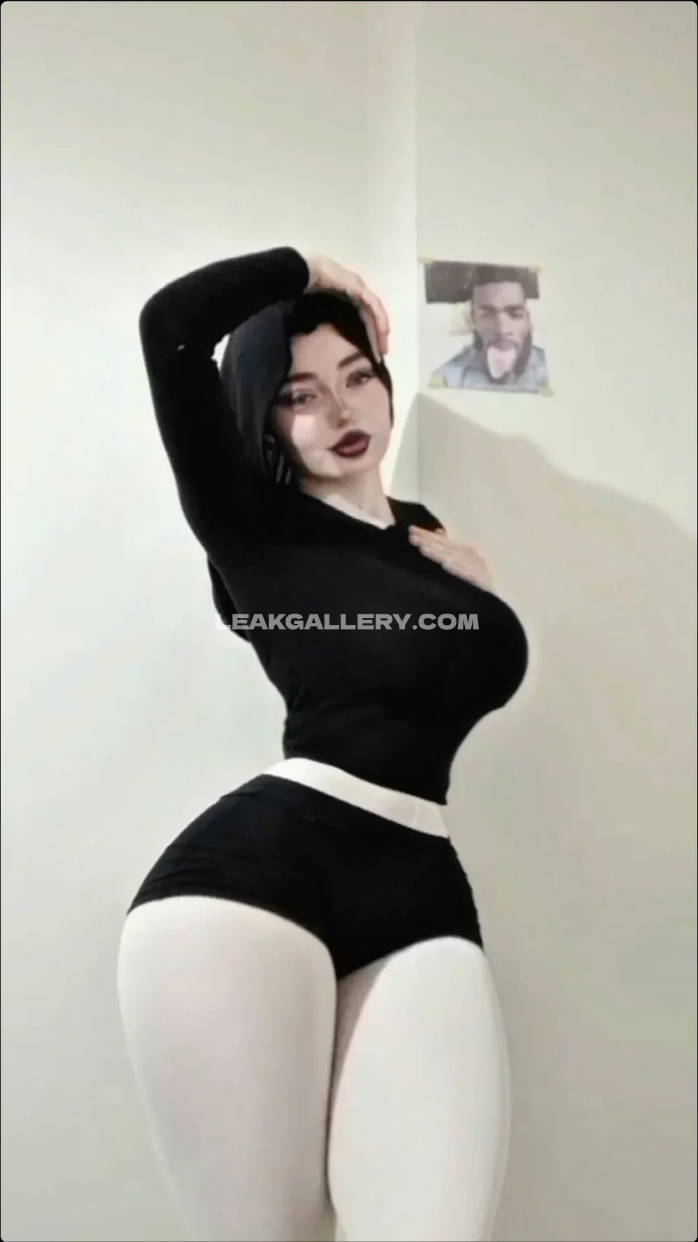 Zelal Black Bodysuit Hip Pose OnlyFans Photo Leaked