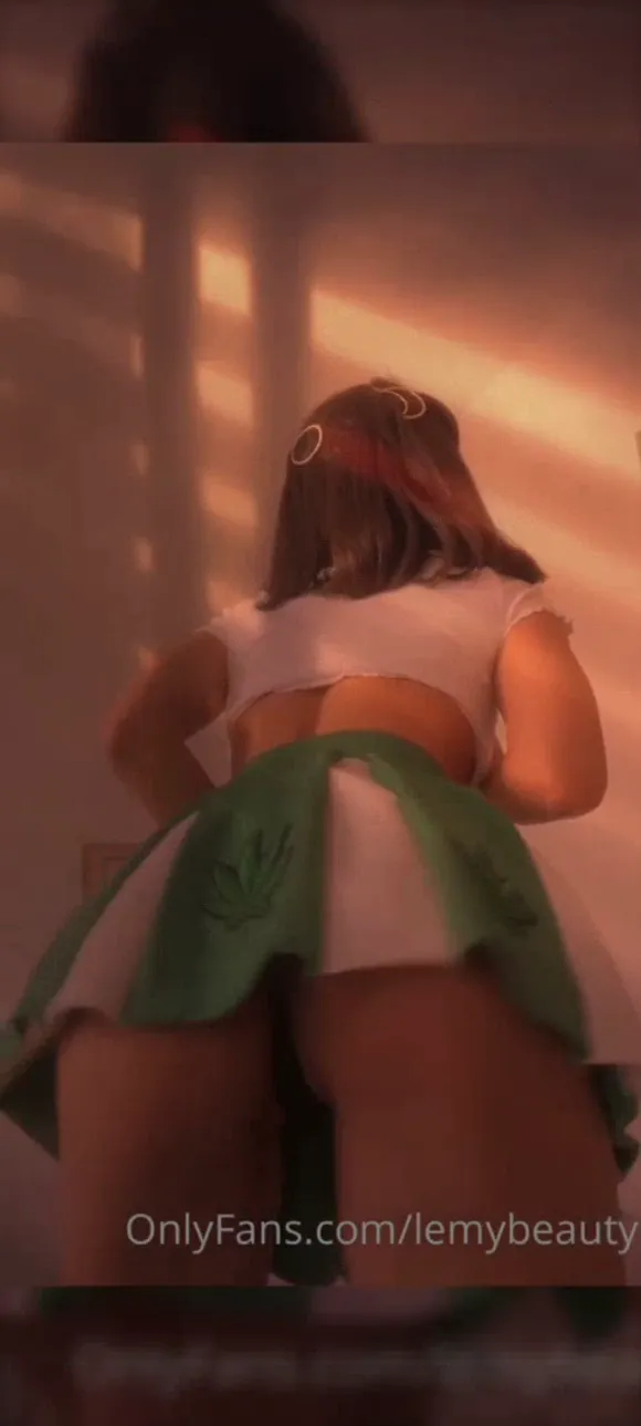 Lemybeauty Cheerleader Skirt Twerking OnlyFans Video Leaked