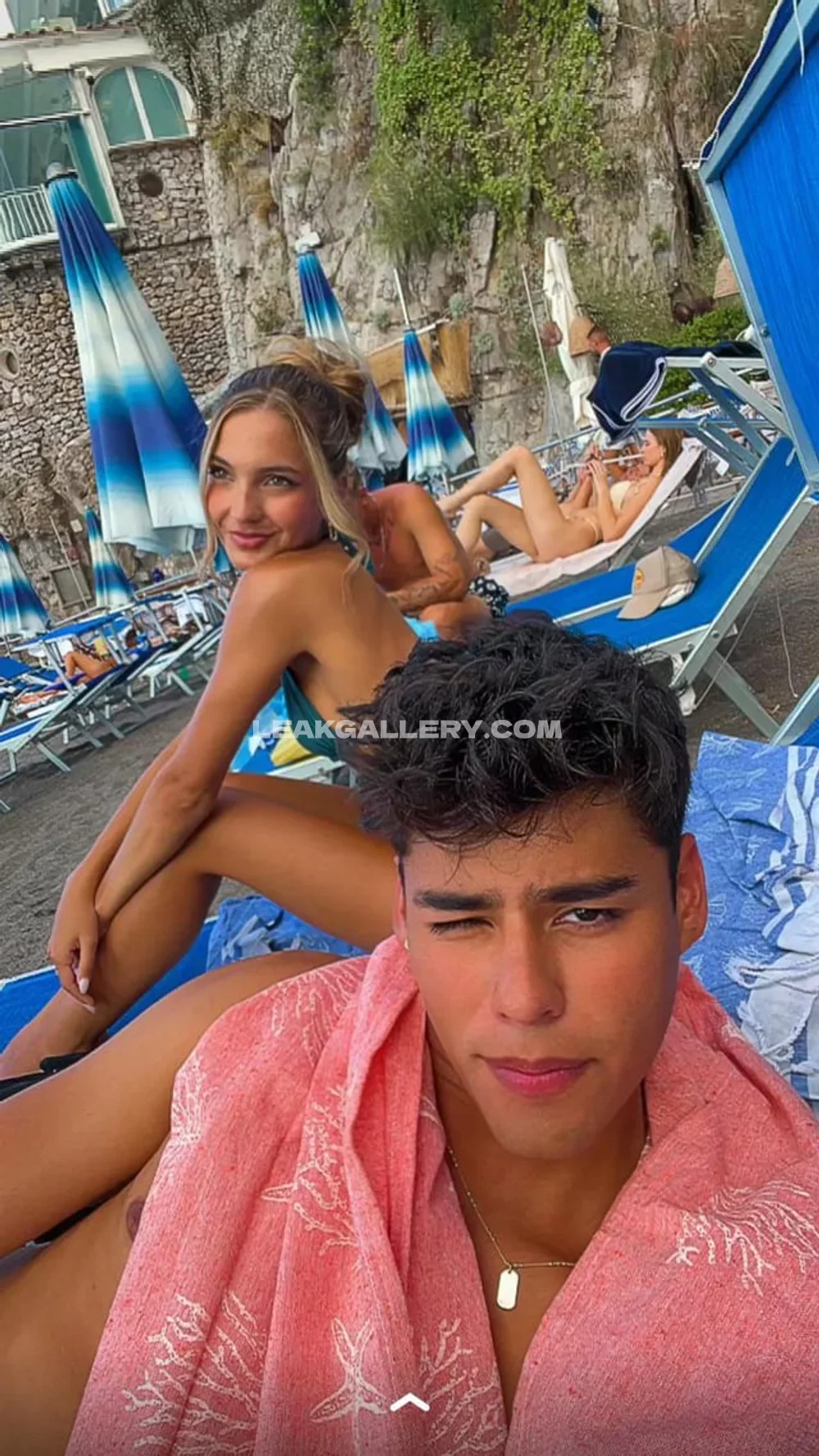 Lexi_rivera Beach Bikini Selfie Pose OnlyFans Photo Leaked