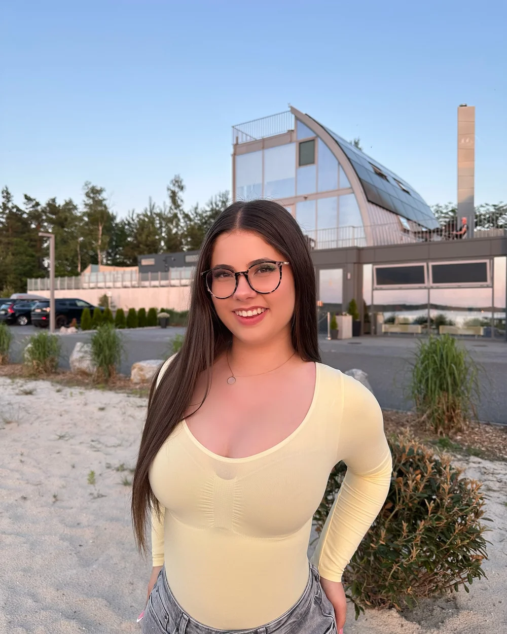 Lilou Secret Yellow Bodysuit Outdoor Pose OnlyFans Photo Leaked