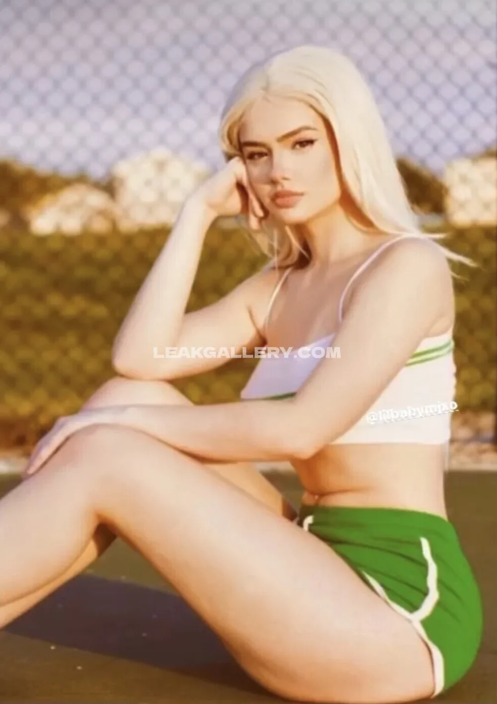 Lilbabymj Blonde Hair Sports Bra OnlyFans Photo Leaked