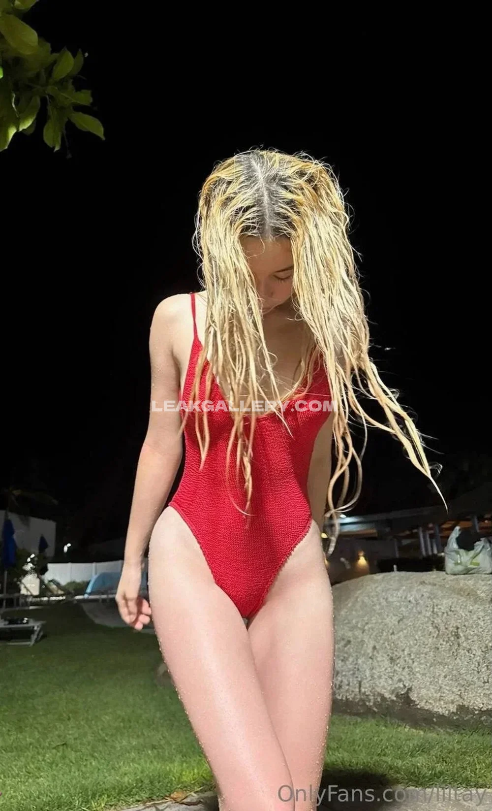 Liltay Red Swimsuit Wet Body OnlyFans Photo Leaked