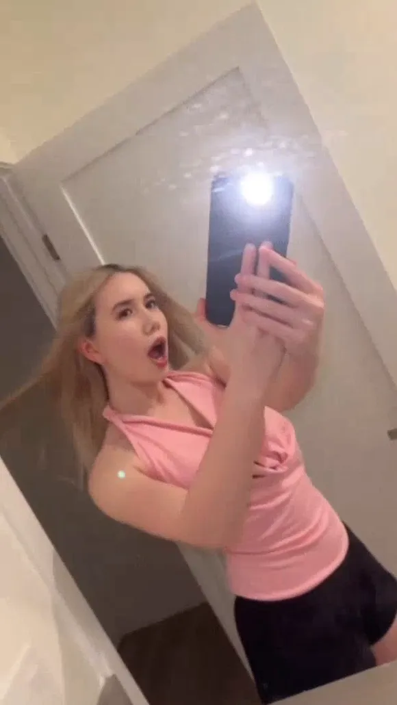 Liltay Pink Top Mirror Selfie OnlyFans Video Leaked