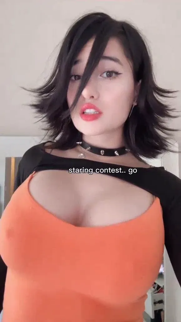 Lilwaifulia Staring Contest Tease OnlyFans Video Leaked