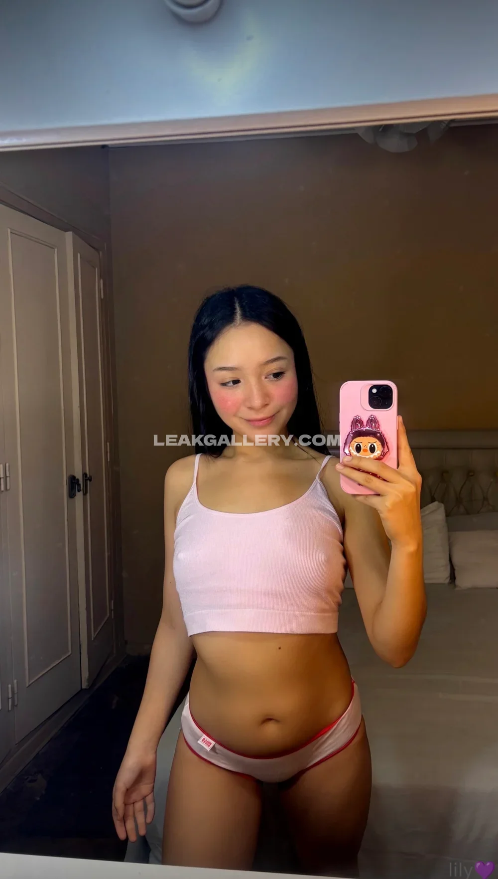 Lilyybrooks Exclusive Leaked Nude OnlyFans #15401493