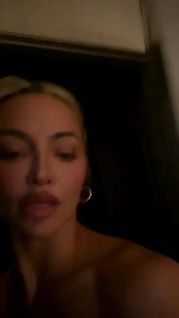 Lindseypelas Pink Cutout Bodysuit Tease OnlyFans Video Leaked