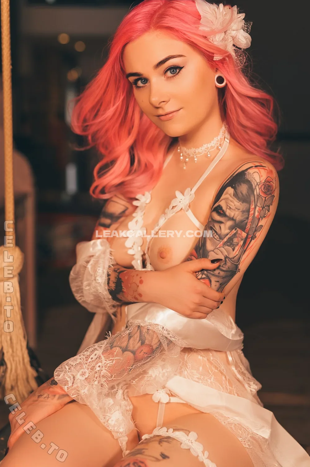 Linspics Lace Bra Tease OnlyFans Photo Leaked