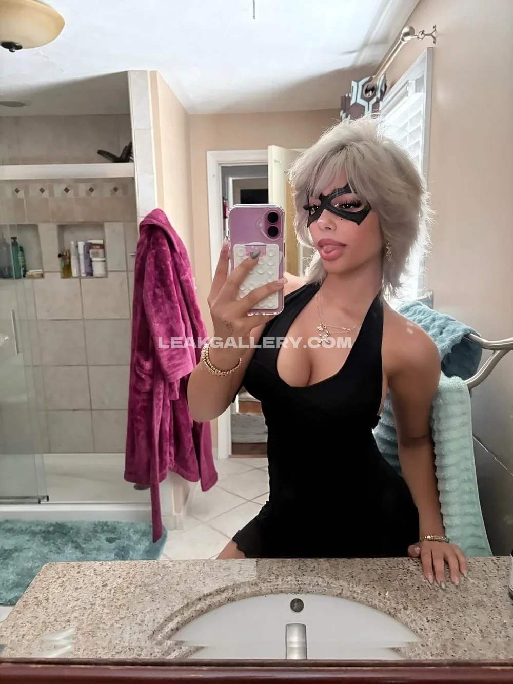 Luvedbyhannah Black Bodysuit Mirror Selfie OnlyFans Photo Leaked
