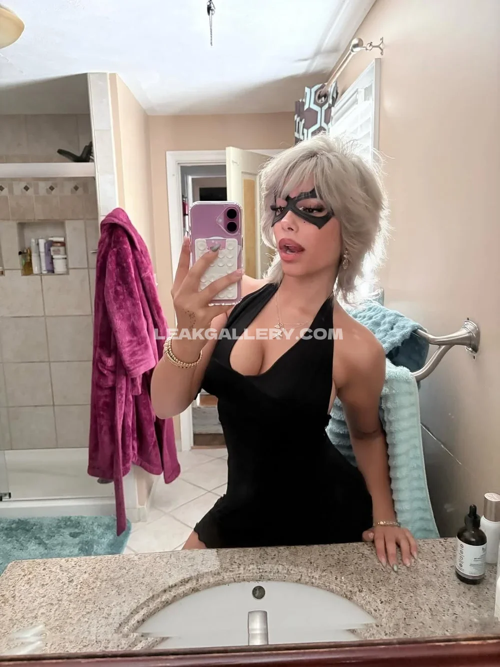 Luvedbyhannah Black Bodysuit Mirror Selfie OnlyFans Photo Leaked