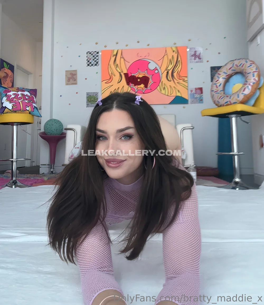 Maddiewrenx Mesh Top Bed Pose OnlyFans Photo Leaked