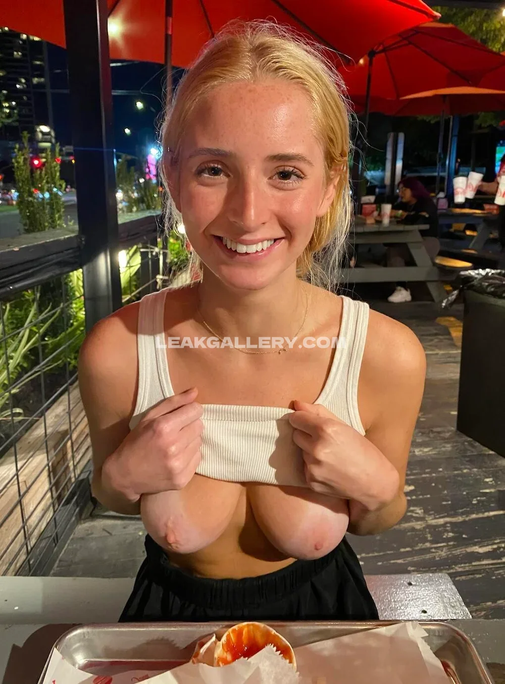 Madisonmoores Topless Outdoor Tease OnlyFans Photo Leaked