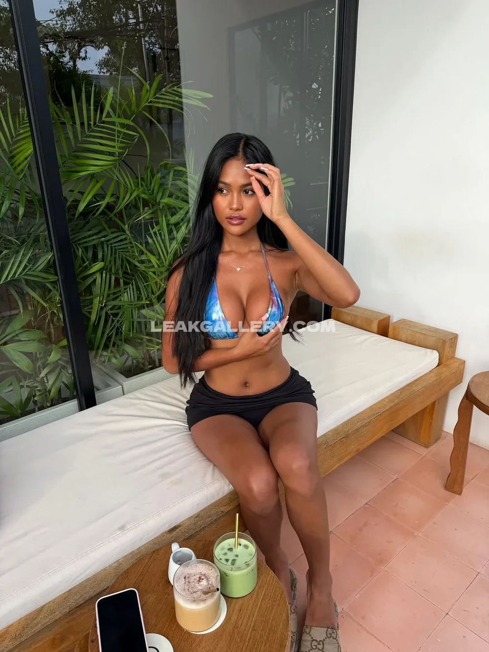Maeurn1 Bikini Top And Shorts Pose OnlyFans Photo Leaked