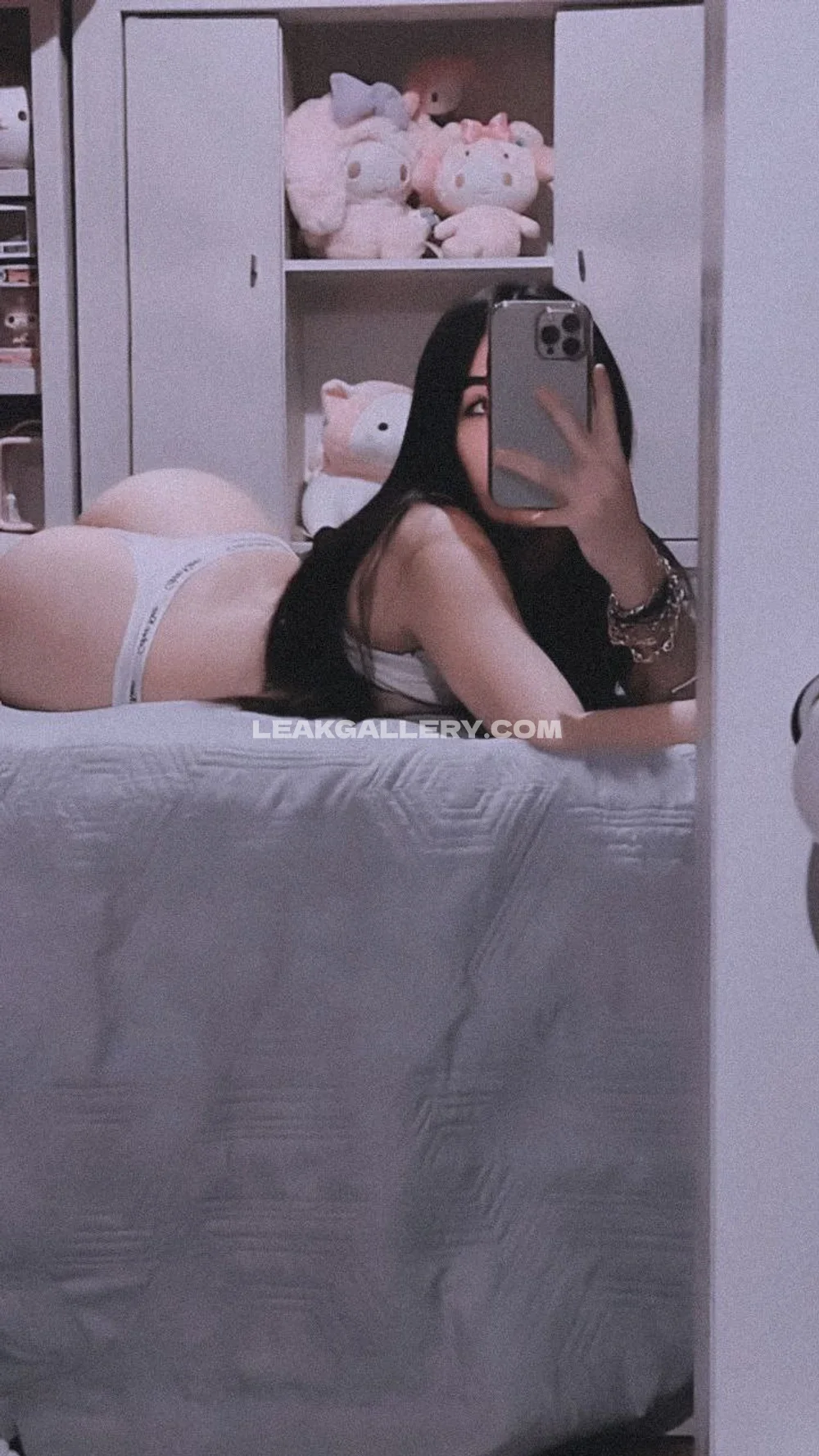 Magsmx Mirror Selfie Ass Pose OnlyFans Photo Leaked