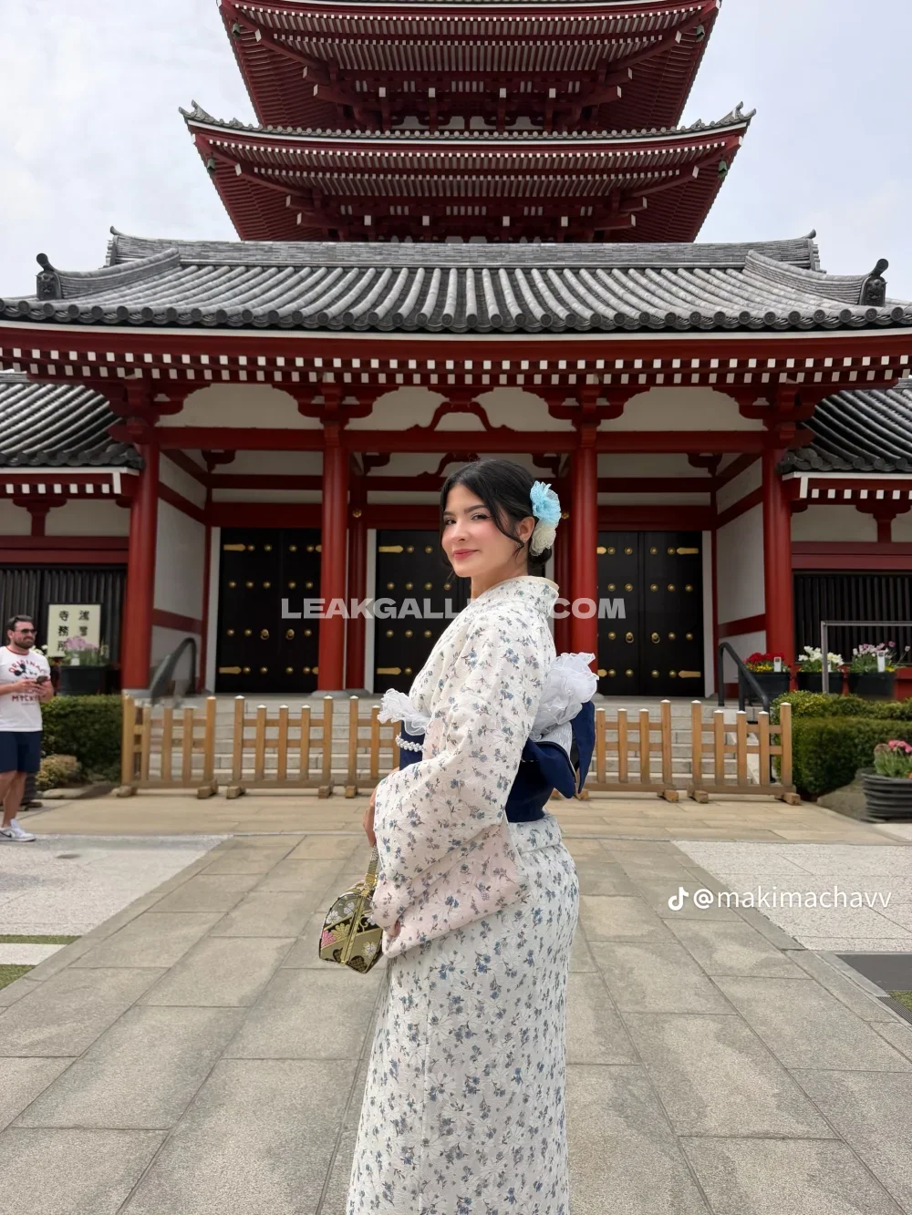 Makima_chavez01 Floral Kimono Pose OnlyFans Photo Leaked