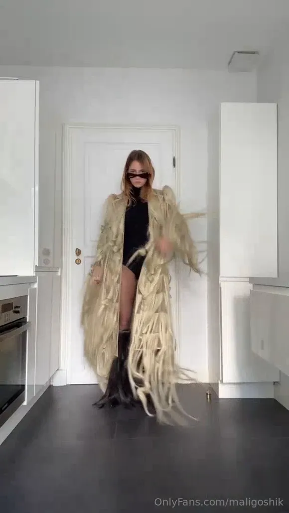 Maligoshik Furry Coat Strut OnlyFans Video Leaked