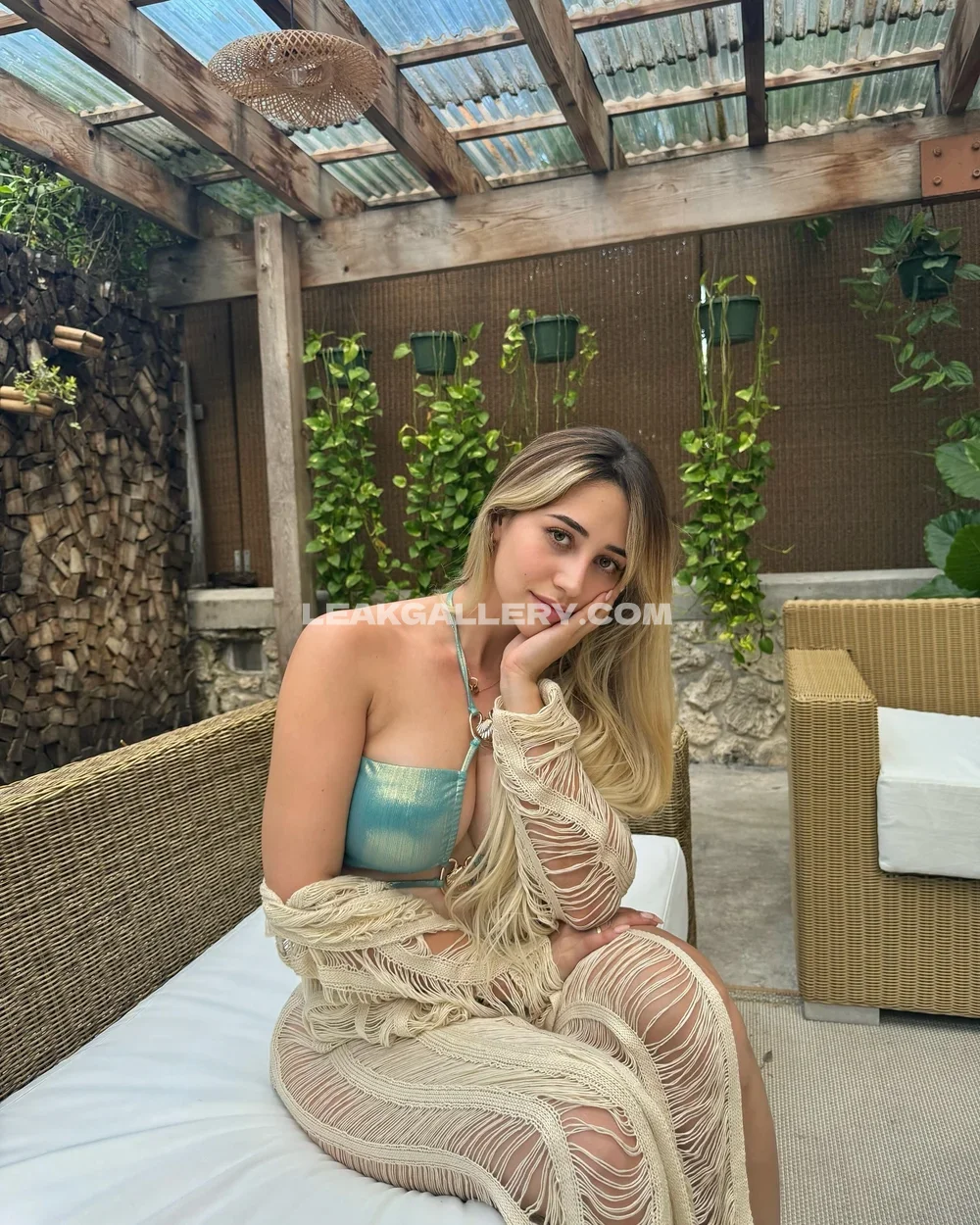Mariamolivera Sheer Cover-Up Tease OnlyFans Photo Leaked