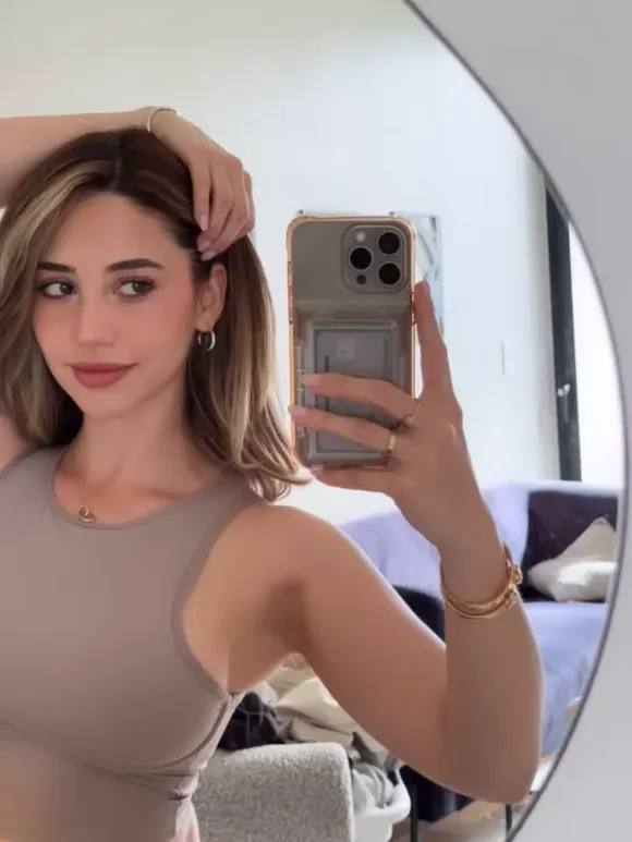 Mariamolivera Crop Top Selfie Pose OnlyFans Video Leaked