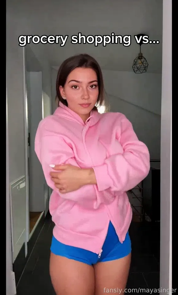 Mayasinger Pink Hoodie Blue Shorts OnlyFans Video Leaked